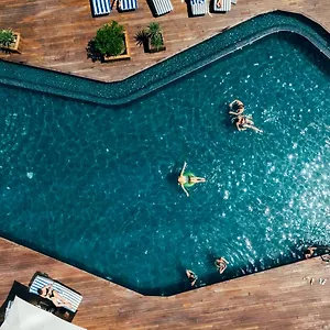 מלון Radisson Blu, באטומי